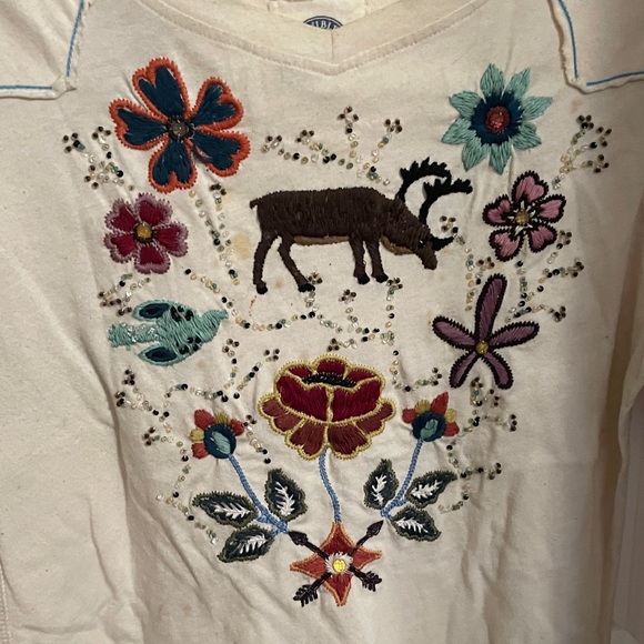 Double D Ranch Cream Top with Colorful Embroidery - Picture 3 of 8